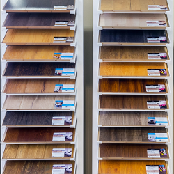 display de couvre-plancher